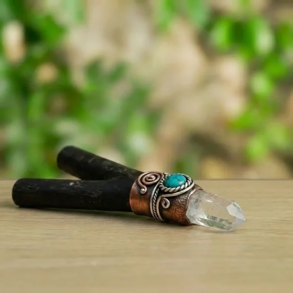 kuripe-cuarzo-maestro-el-amplificador.jpg Kuripe con Cuarzo Maestro 'El Amplificador' de El Camino del Jaguar, autoaplicador para potenciar la intención del rapé